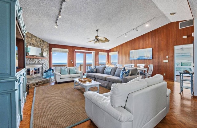 Central/Oceanfront/TPC/Sunsets