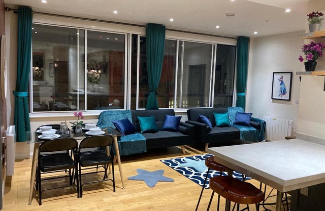 Central Sheffield 3BED 3BATH IV Pent-Apartment