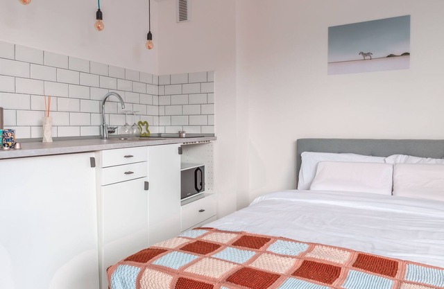 Central & stylish smart studio by a Superhost