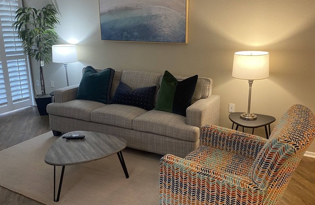 Centralized/Luxury 2bedroom Apt