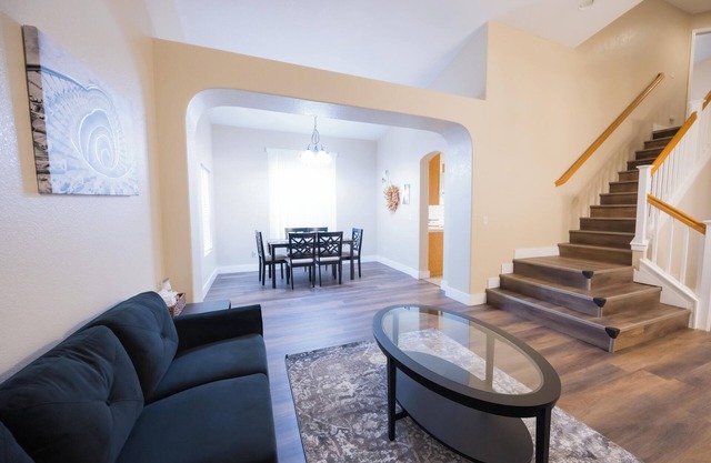 Centrally located, 4 BR family friendly in Folsom