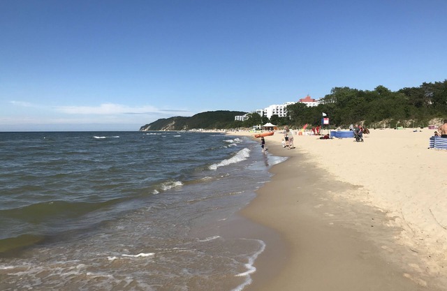 Centrally located 4-room apartment 100m from the beach
