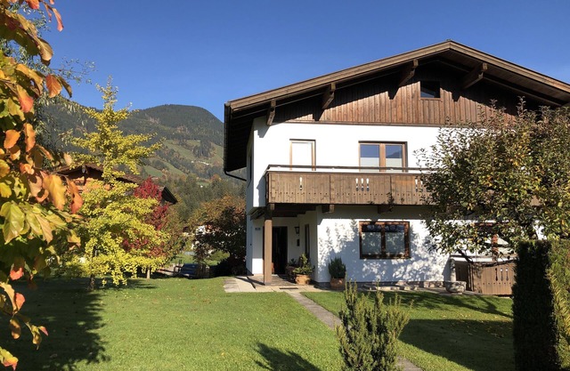 Centrally located apartment with sunny location in the Zillertal