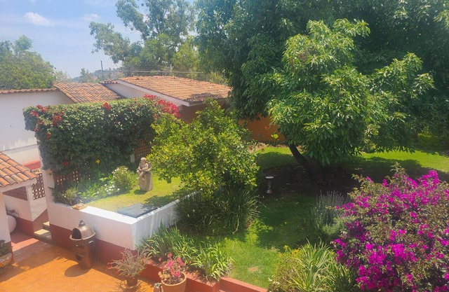 Centrally located spacious 5-bedroom casa with WiFi indoor pool in Pátzcuaro