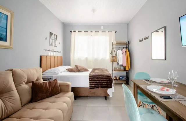 Centro de Floripa Perto Shopping Beiramar - B