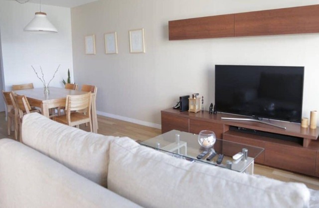 Centro Naval | Modern 2 Bedroom in Olivos