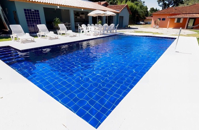 Chácara com piscina, área gourmet equipada e Wi-Fi