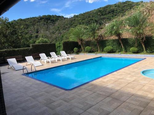 Chácara espaçosa e aconchegante em Juquitiba Sp