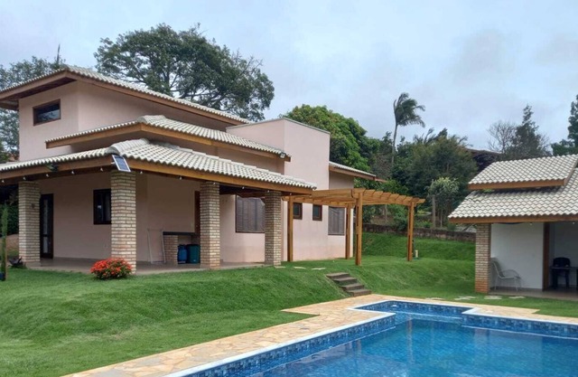 Chácara Para Famílias em Condomínio Fechado