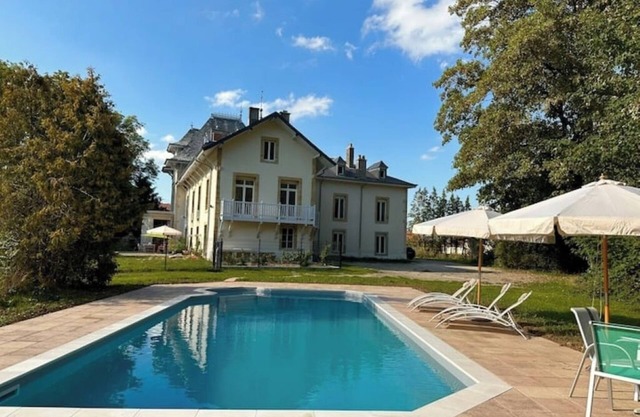 Château Viéndal, B&B Band