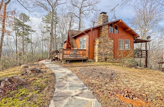 Chaco's Chalet Cabin