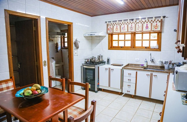 Chalé Belga - 1,2 km do Centro Turístico Capivari