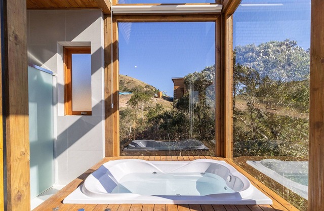 Chalé Charm Jacuzzi Hidromassagem VST024