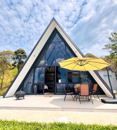 Chalé na Serra com banheira e vista incrível