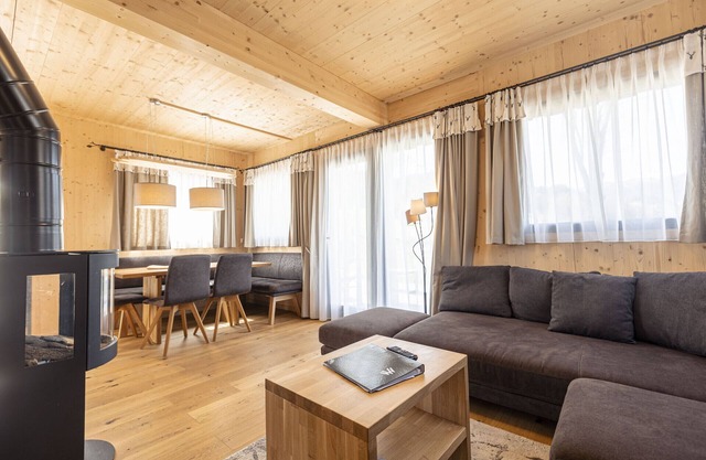 Chalet # 55 mit 2 Schlafzimmer, Sauna & Whirlpool