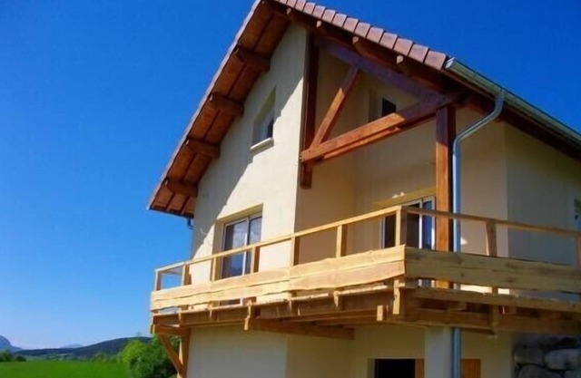 Chalet-style house for 5 people.