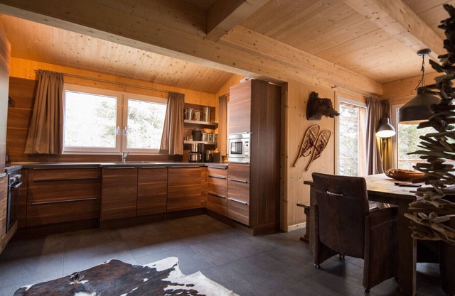 Chalet #16 with IR-sauna and indoor whirlpool