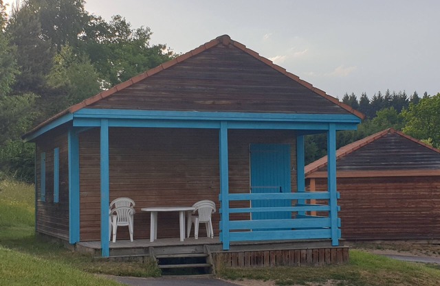Chalet* 3 rooms, panoramic view of the Margeride, large indoor swimming pool