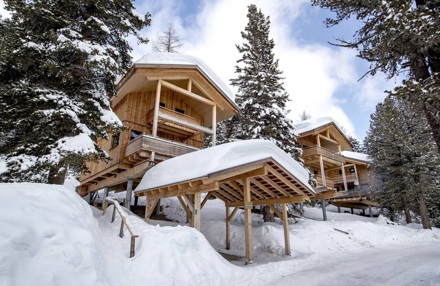 Chalet #47 with IR-sauna and indoor whirlpool