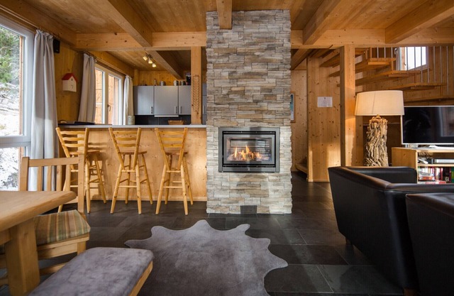 Chalet #7 with IR-sauna & outdoor whirlpool