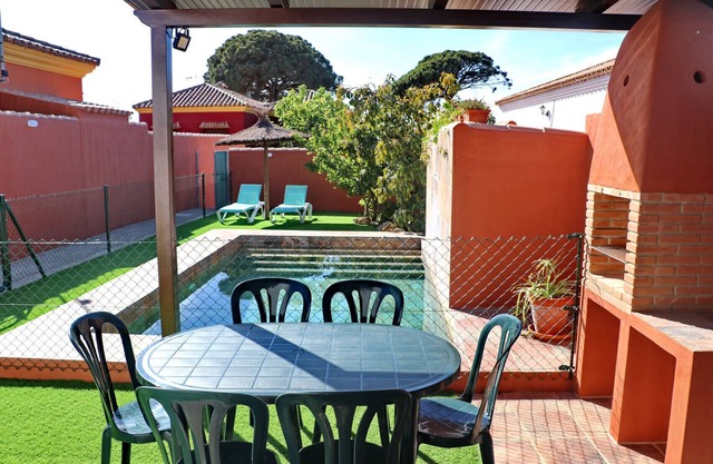 Chalet Brenes Sol - Swimming Pool and Free WIFI