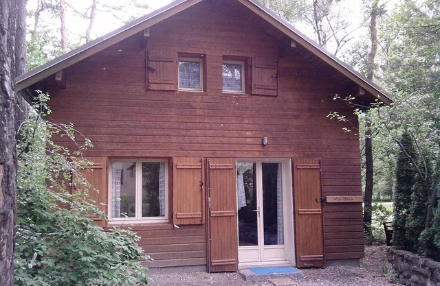 Chalet 'confort' with upper floor sleeps 6