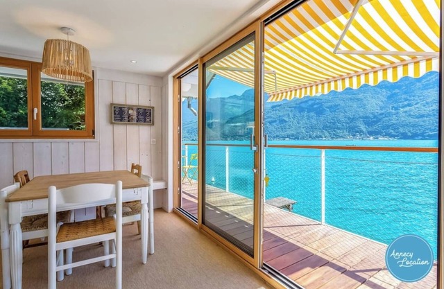 Chalet Coquillage – Waterfront Escape on Lake Annecy