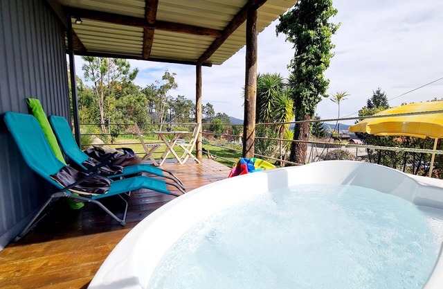 CHALET DESIGN NATURA JACUZZI GUEST DREAM