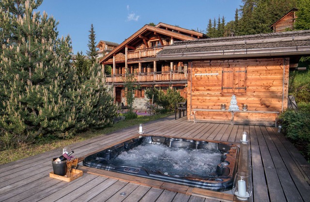 Chalet Dragon WELLNESS & LUXURY 12 pers