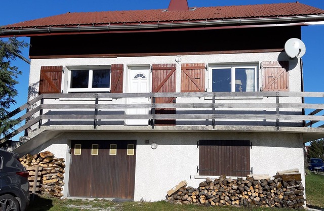 Chalet du Lac, Grand River