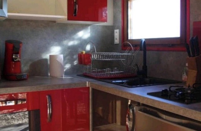 Chalet Coquelicot