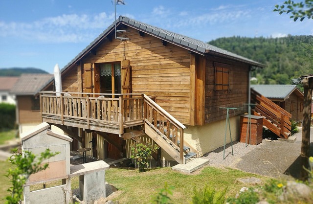 Chalet at the foot of the Alsace high Vosges balloon in Saint Maurice sur Moselle