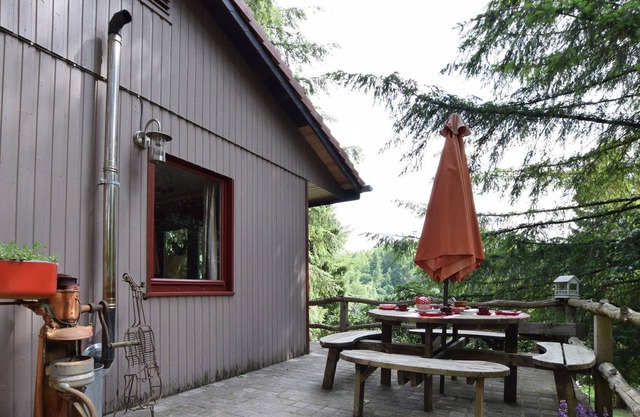Chalet in a green and peaceful environment.