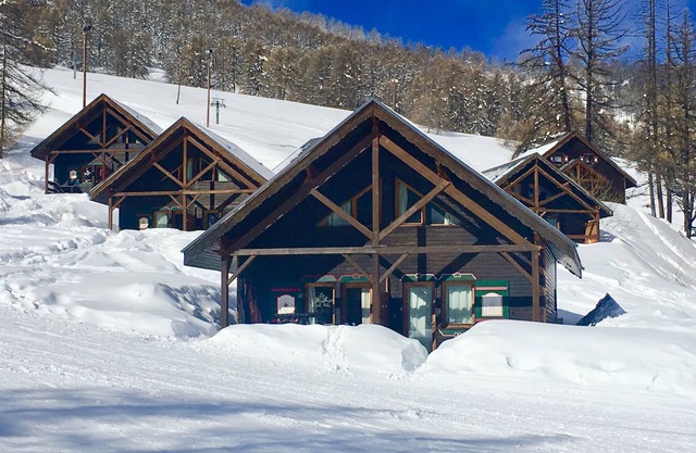 Chalet in front of the slopes at RISOUL 1850