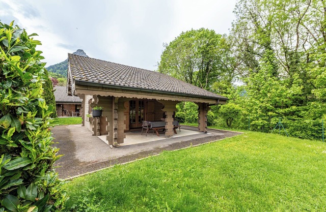 Chalet 'Indépendant 3 Personnes' with Mountain View, Private Terrace and Wi-Fi