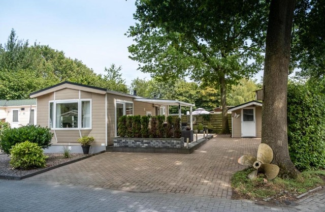 Chalet Jagershut K 6 op park Mooi Oavelt.