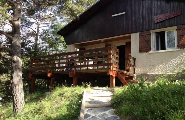Chalet 'La Carline' at 1250m altitude