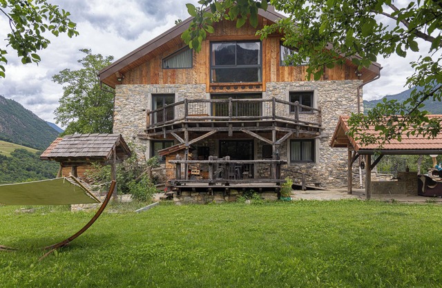 Chalet La Sentinelle – Alpine Elegance, Comfort, and Nature in the Heart of Tarentaise