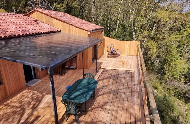 Chalet overlooking the Dordogne Valley
