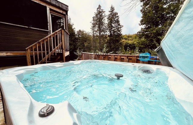 Chalet Olac, waterfront and spa