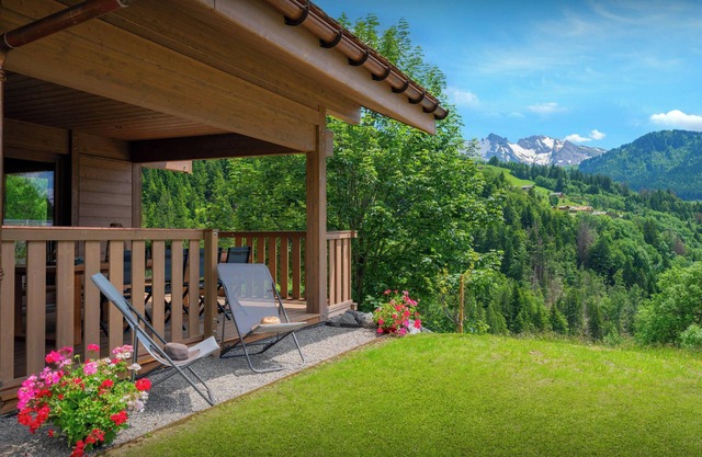Chalet Ours Rouge - stay for 11 with spa and home cinema - OVO Network