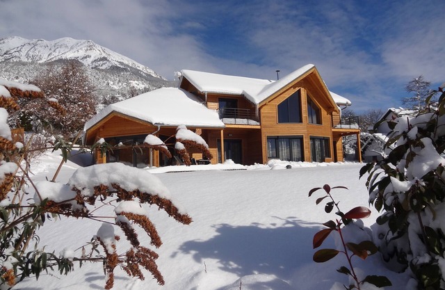 CHALET PAULANTOINE with POOL and BALNEOTHERAPY AREA