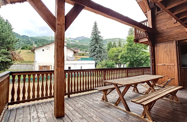 Chalet Schmoés - Chalet at the foot of the slopes "Les Schmoés" - Puy Saint Vincent