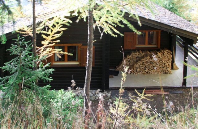 Chalet Soldanella (BEL205) by Interhome