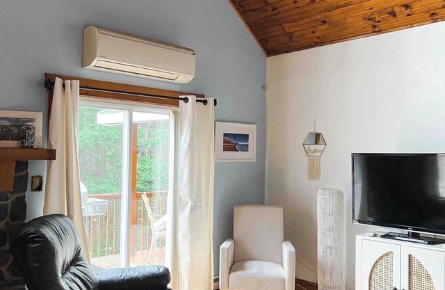 Chalet style by the Sea 7 mins to National Park Beaches