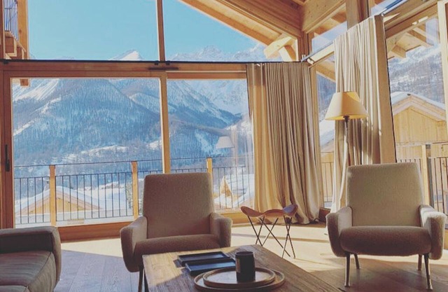 Chalet Tabuc spacious contemporary comfortable