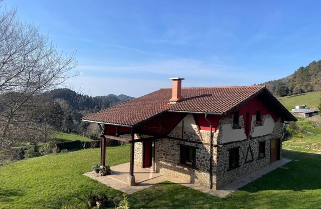 Chalet 'Txatonea' with Mountain View, Private Terrace and Wi-Fi