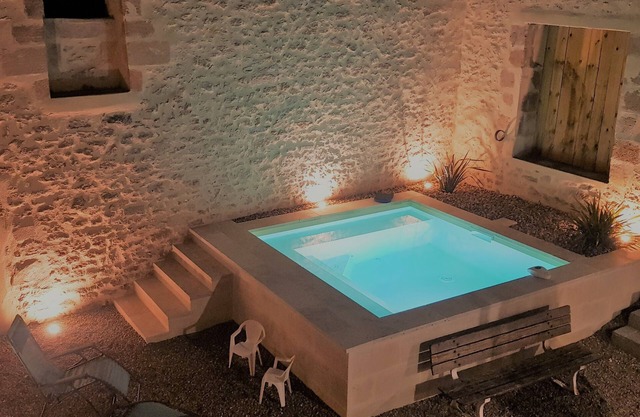 Chaleureux, Intimiste, Proche de ST Emilion, 6 à 8 Personnes, Équipement Bébé,