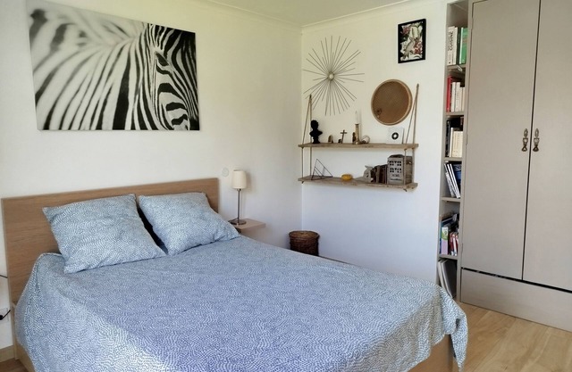 Chambre du bonheur private suite/jacuzzi (optional)