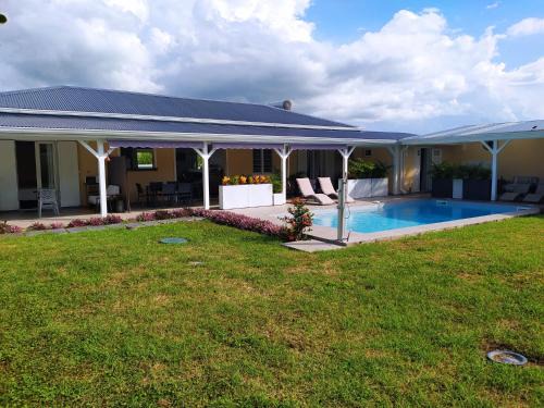 Chambres d hôtes Villa Créoléna avec piscine à Anse Bertrand Guadeloupe